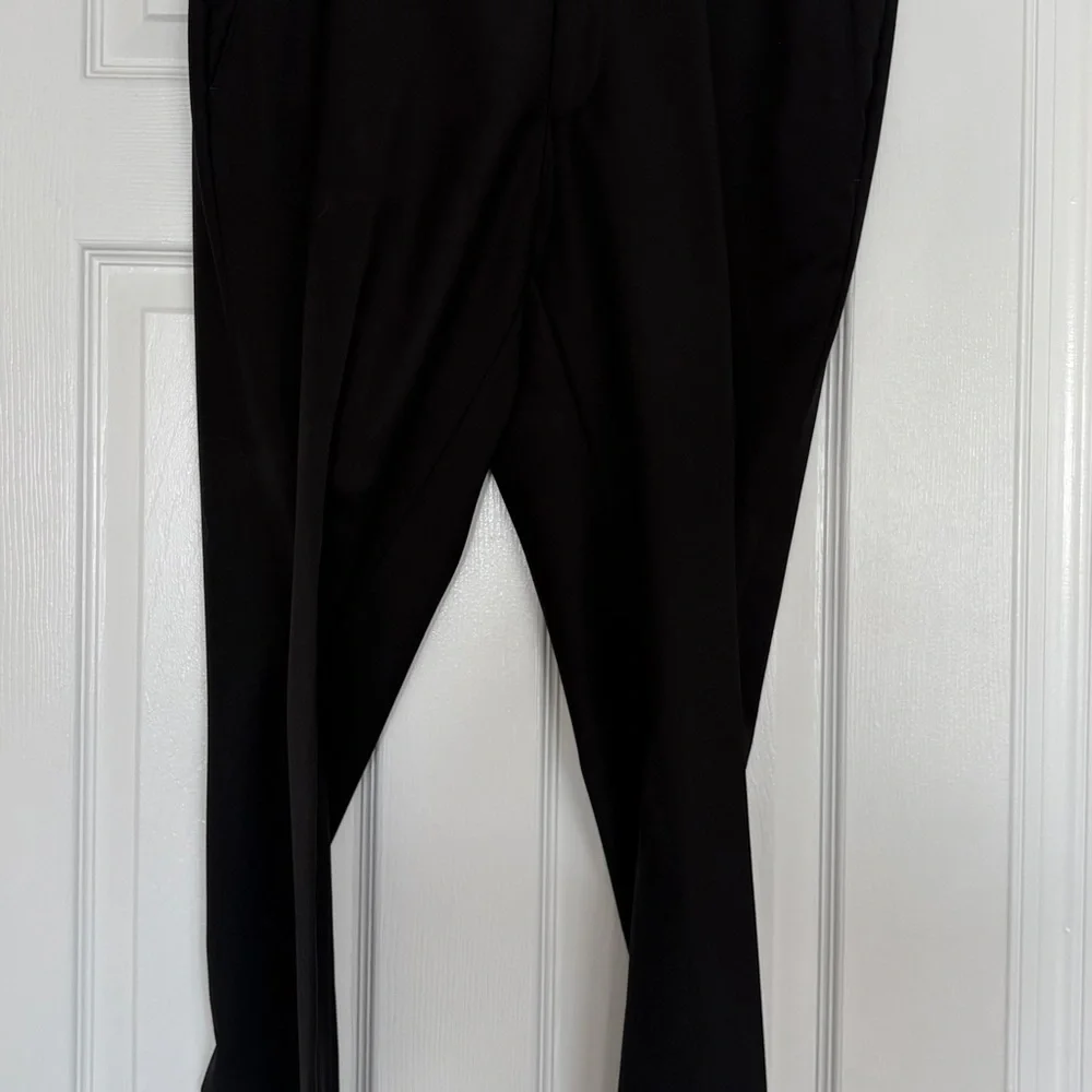 EUC Men’s Michael Kors Black Stretch Wool Suit Size 40 Regular 40R Inseam 30” - Picture 4 of 5